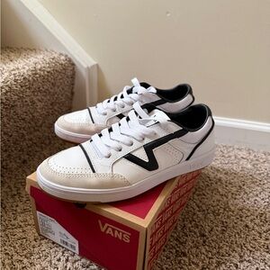 Women’s Vans Lowland Sneakers